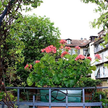 Exquisitely Renovated And Centrally Located Apartment With Free Parking Turín Exterior foto