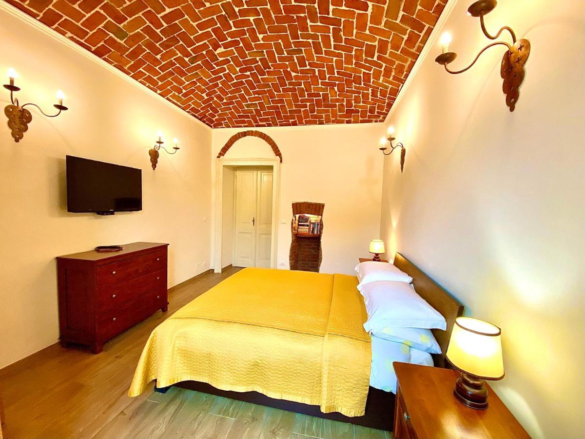 Exquisitely Renovated And Centrally Located Apartment With Free Parking Turín Exterior foto