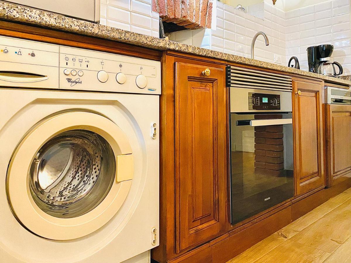 Exquisitely Renovated And Centrally Located Apartment With Free Parking Turín Exterior foto
